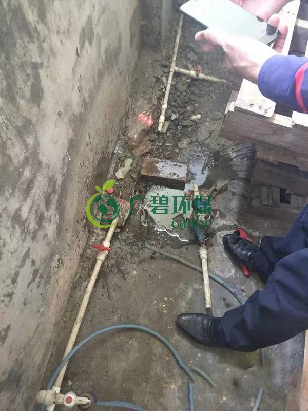 東莞龍背嶺驚現“紅水河”,一企業涉嫌偷排被立案調查(圖5) 東莞龍背嶺驚現“紅水河”,一企業(yè)涉嫌偷排被立案調(diào)查(圖5)