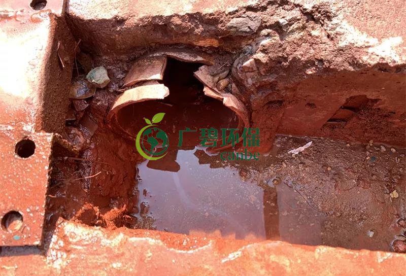 佛山一陶瓷加工廠違規排放汙水行(háng)為被環保部門及時製止(zhǐ)(圖3) 佛山一(yī)陶瓷加工廠違規排放汙水行為被環保部(bù)門及時製止(圖3)