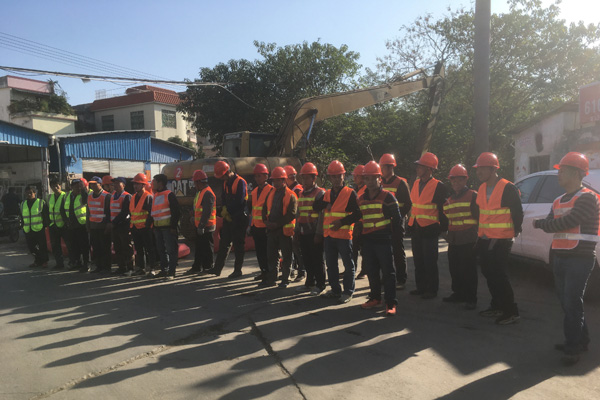 廣碧環(huán)保在順德古鑒湧項目現(xiàn)場召開施工生(shēng)產動員大會(huì)