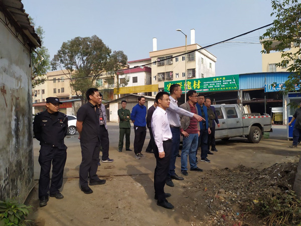 大良黨工委書記、順控環保水務總經理一行視察黑(hēi)臭水體(tǐ)治(zhì)理工作